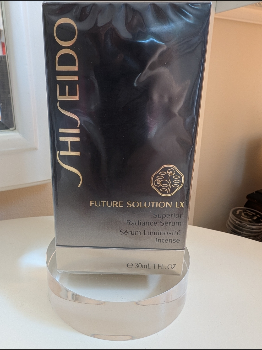 NEW Sealed Shiseido Future Solution LX Superior Radiance Serum 30ml Full Size

 